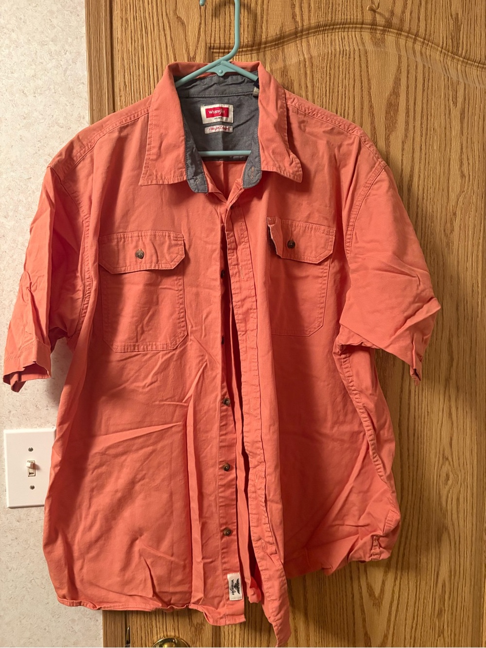 Wrangler Coral Short-Sleeve Button Down Shirt